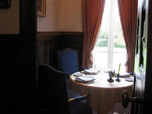 Hotel Chateau Du Val Hillion Exterior photo